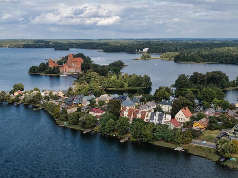 Apartment In Trakai By The Lake! Buitenkant foto