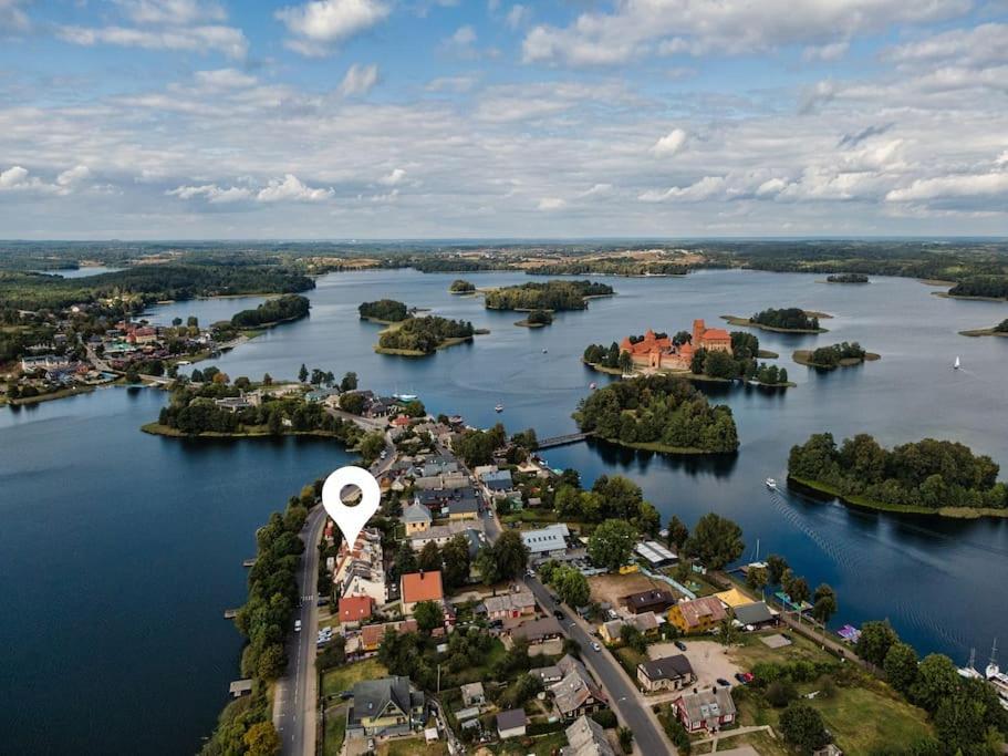 Apartment In Trakai By The Lake! Buitenkant foto